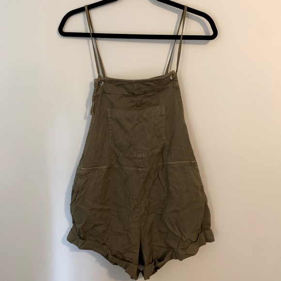 Billabong Pants - Billabong Women's Wild Pursuit Short Overall - Medium, Sage